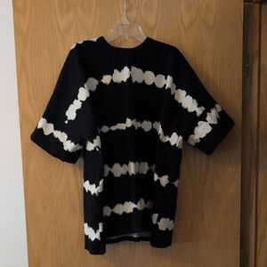 Manners LDN Oversized T-shirt Size 1